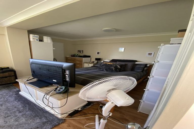 Photo of property in 187a Browns Bay Road, Browns Bay, Auckland, 0630