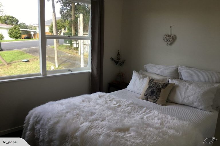 Photo of property in 36 Fordham Street, Beach Haven, Auckland, 0626