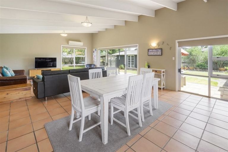 Photo of property in 9 Monument Road, Clevedon, Papakura, 2582