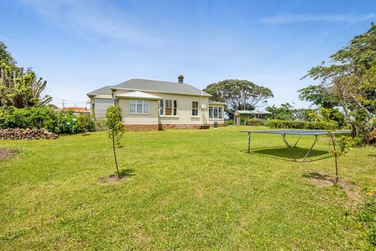 Photo of property in 207 Egmont Street, Patea, 4520