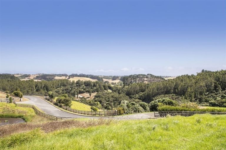 Photo of property in 71b Taiapa Valley Road, Muriwai, 0881