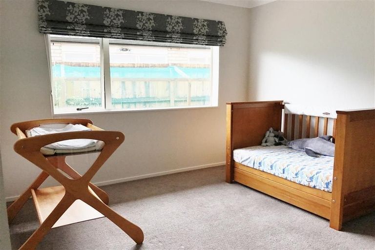 Photo of property in 5 Castlehill Court, Wattle Downs, Auckland, 2103