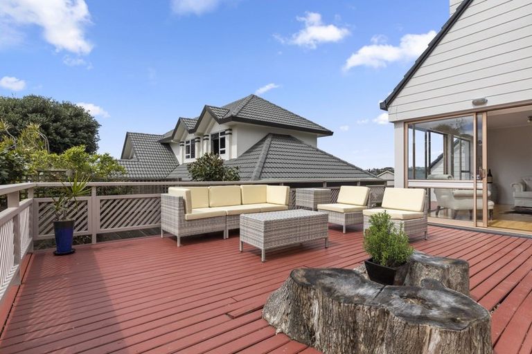 Photo of property in 175 Bleakhouse Road, Mellons Bay, Auckland, 2014