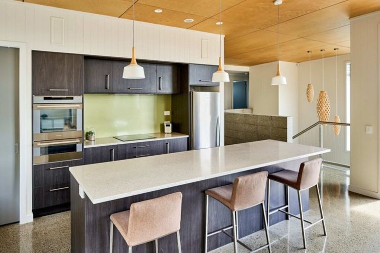 Photo of property in 3 Pacific View, Whitby, Porirua, 5024