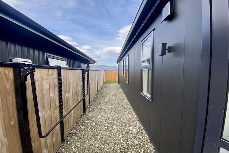 Photo of property in 8 Booth Drive, Cromwell, 9310