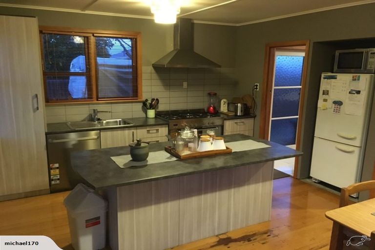 Photo of property in 4 Firth Place, Awapuni, Palmerston North, 4412