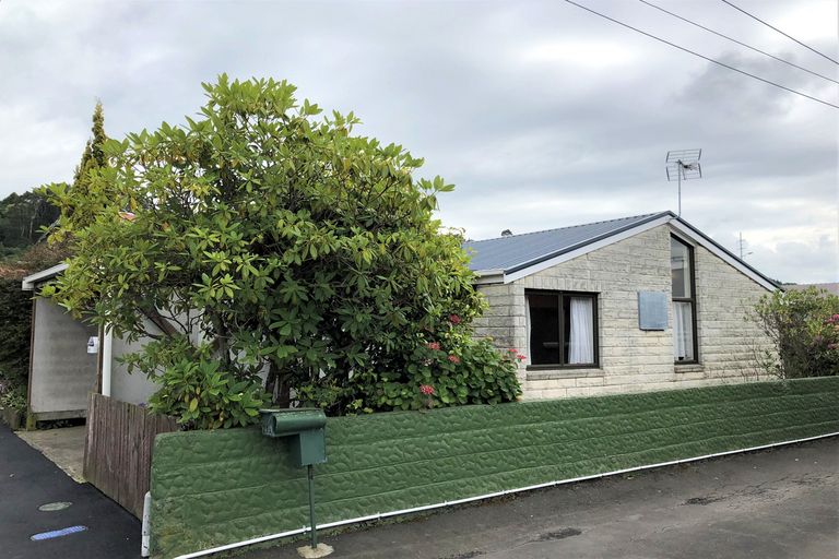 Photo of property in 19b Rutherford Street, Caversham, Dunedin, 9012