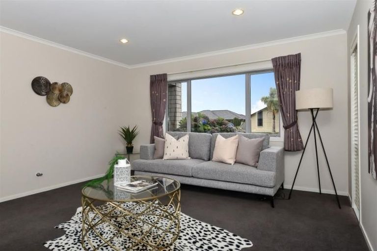 Photo of property in 16 Piwakawaka Court, Rototuna North, Hamilton, 3210