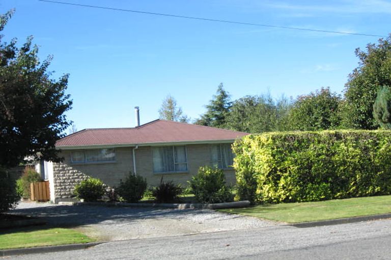 Photo of property in 27 Connolly Street, Geraldine, 7930