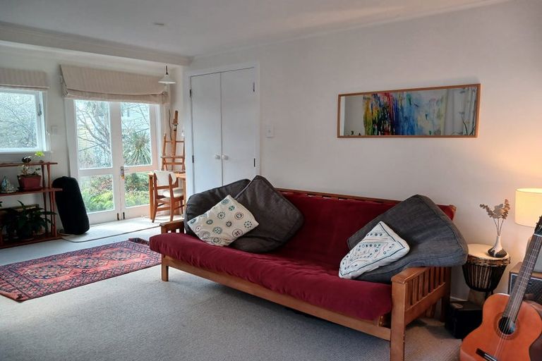 Photo of property in 22 Grass Street, Roseneath, Wellington, 6011