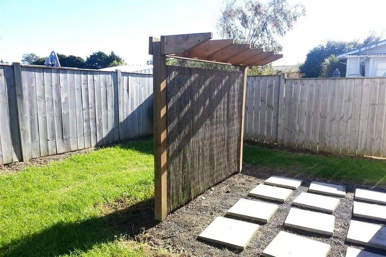 Photo of property in 1/33 Kenderdine Road, Papatoetoe, Auckland, 2025