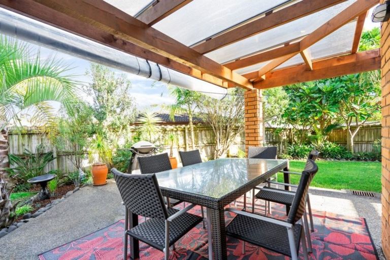 Photo of property in 28 Jelas Road, Red Beach, 0932