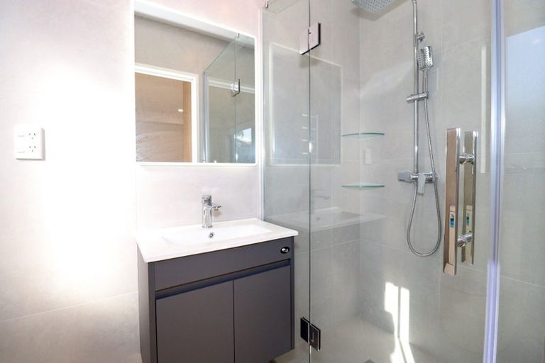 Photo of property in 3c Wilbur Place, Pakuranga Heights, Auckland, 2010