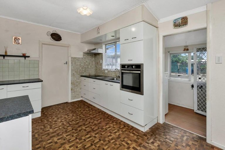 Photo of property in 282 One Tree Point Road, One Tree Point, 0118