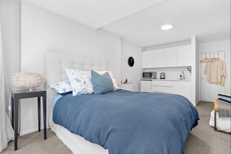 Photo of property in 8/17 Victoria Road, Mount Maunganui, 3116