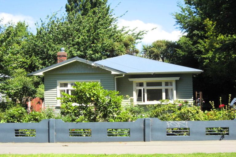 Photo of property in 38 Ford Road, Opawa, Christchurch, 8023