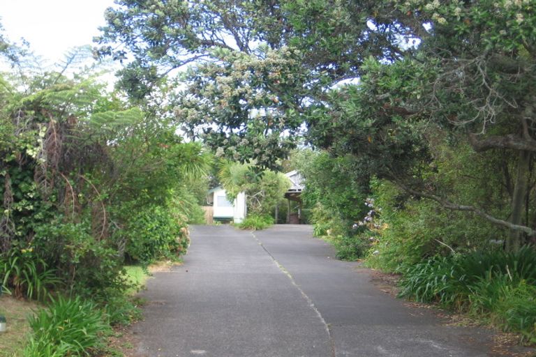 Photo of property in 19 Aotearoa Terrace, Murrays Bay, Auckland, 0630