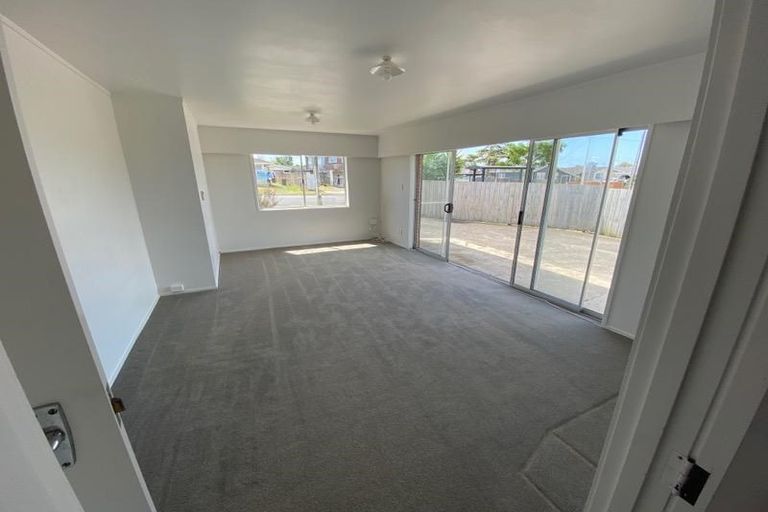 Photo of property in 1/17 Idlewild Avenue, Mangere, Auckland, 2022