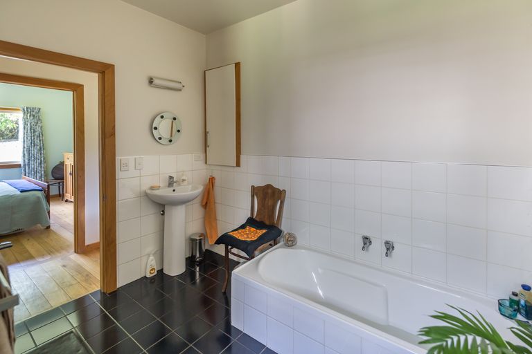 Photo of property in 310c Reynolds Valley Road, Okuti Valley, Little River, 7591