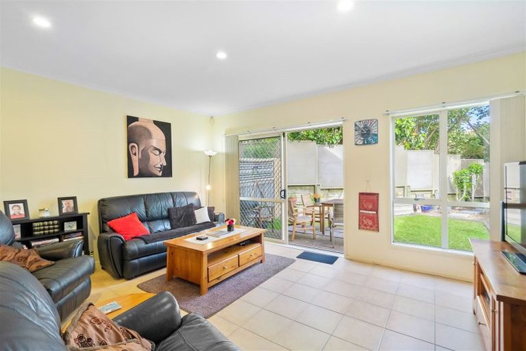 Photo of property in 16 Trimaran Drive, Gulf Harbour, Whangaparaoa, 0930