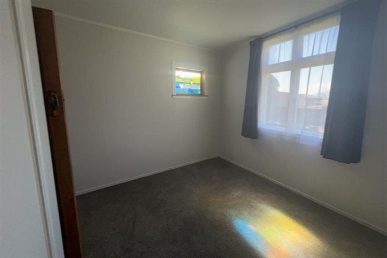 Photo of property in 6 Derby Street, Westport, 7825