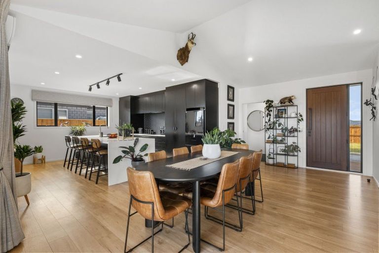 Photo of property in 11 Midsummer Avenue, Stratford, 4332