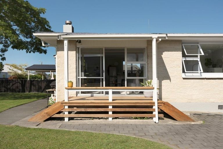 Photo of property in 1/111 King Street, Taradale, Napier, 4112