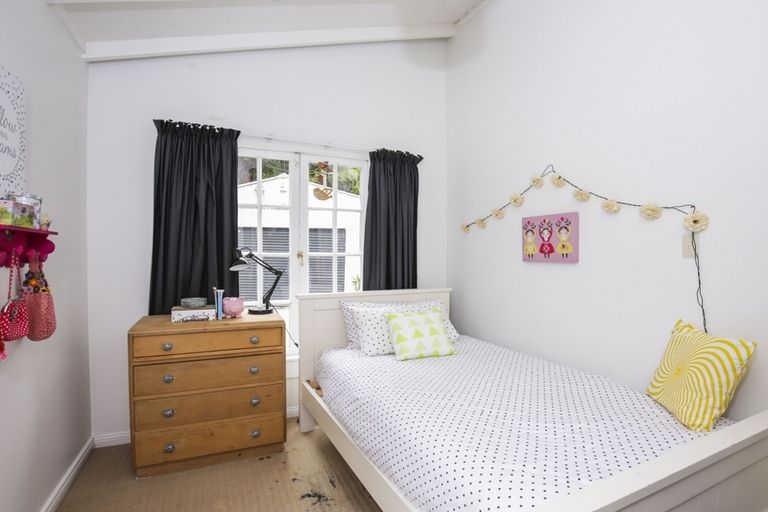 Photo of property in 263 Huia Road, Titirangi, Auckland, 0604