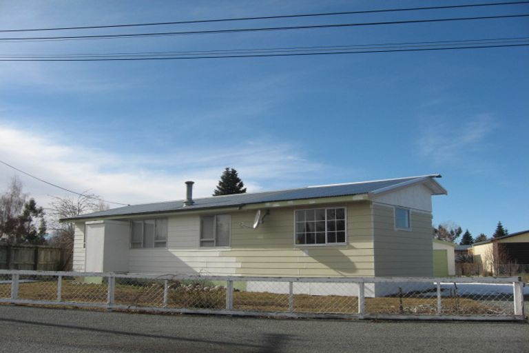 Photo of property in 6 Sealy Street, Twizel, 7901