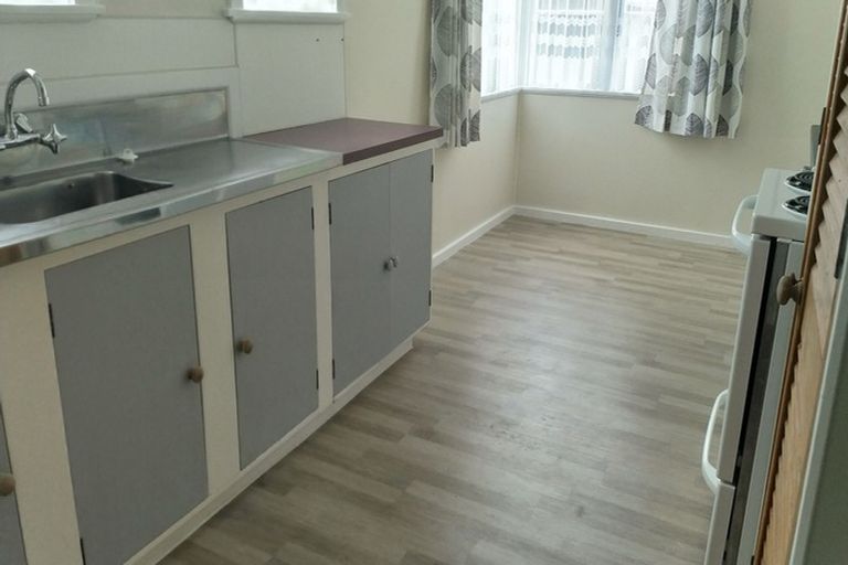 Photo of property in 1/37 Biddle Crescent, Taita, Lower Hutt, 5011