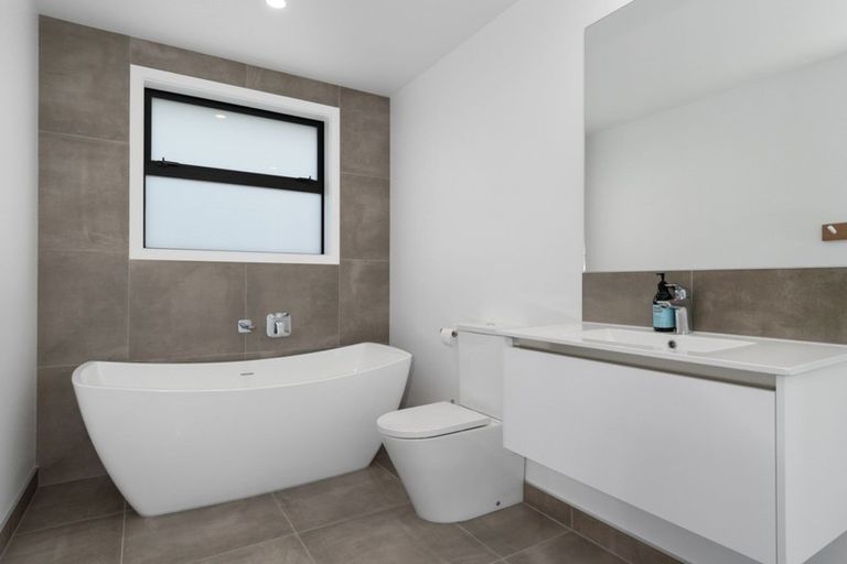 Photo of property in 18 Augusta Rise, Omokoroa, 3114