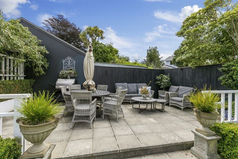 Photo of property in 46 Wai-iti Crescent, Woburn, Lower Hutt, 5010