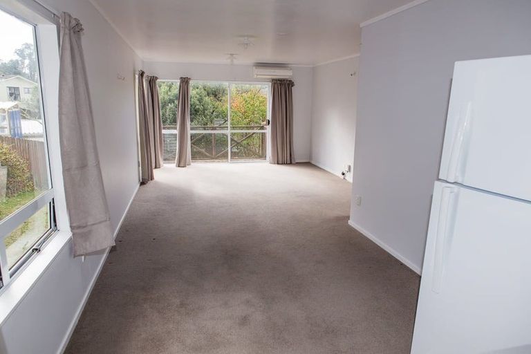 Photo of property in 9 Stephen Street, Johnsonville, Wellington, 6037