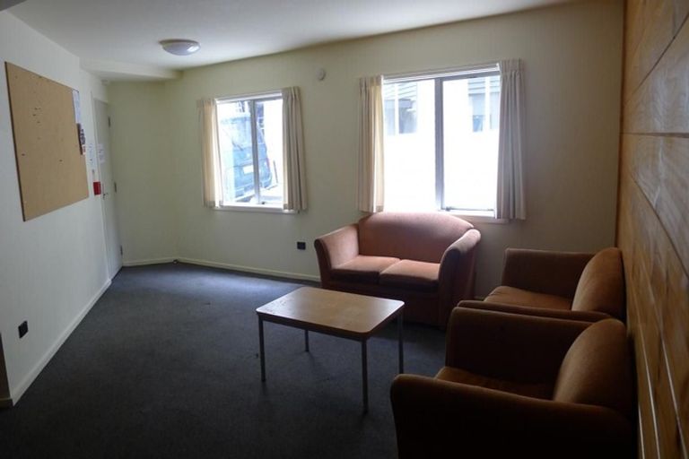Photo of property in Basin Reserve Complex, 13/4 Sussex Street, Mount Cook, Wellington, 6021