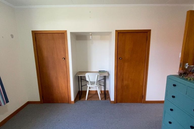 Photo of property in 19 Smith Street, Waverley, 4510