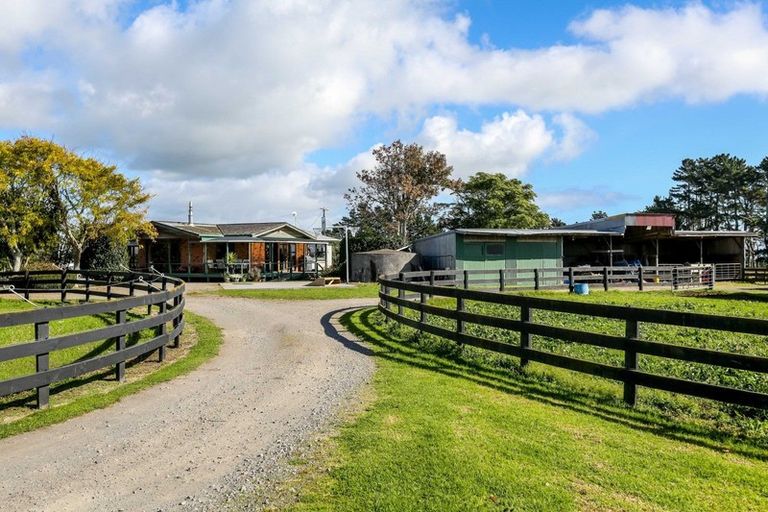 Photo of property in 24 Waipapa Road, Waitara, 4383