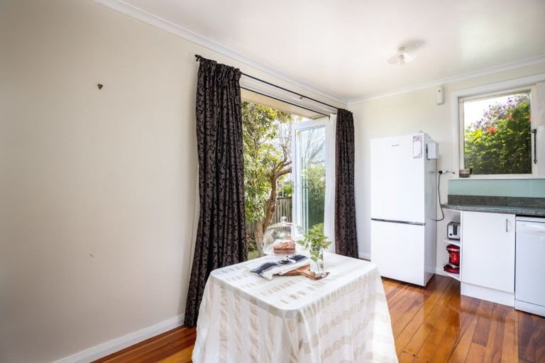 Photo of property in 9 Blackmore Street, Lynmouth, New Plymouth, 4310