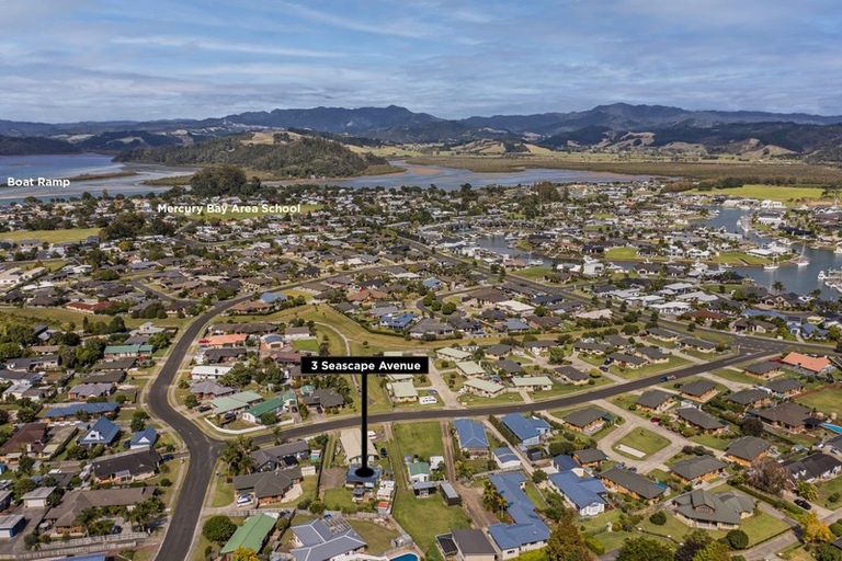 Photo of property in 3 Seascape Avenue, Whitianga, 3510