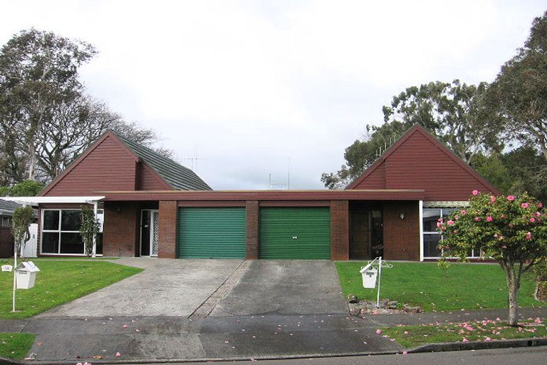 Photo of property in 15 Seaton Court, Hokowhitu, Palmerston North, 4410