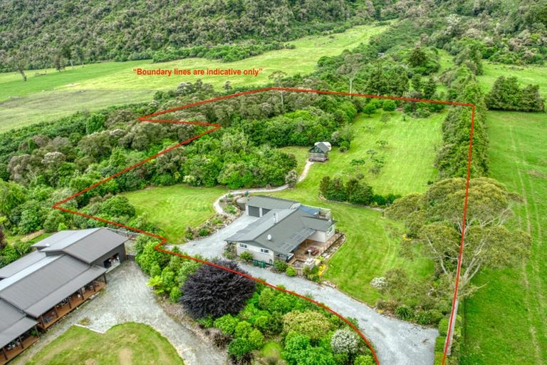 Photo of property in 2147 Lake Brunner Road, Inchbonnie, Kumara, 7875