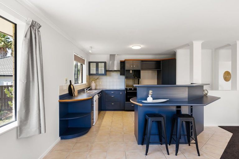 Photo of property in 37 Aldona Place, Fairview Downs, Hamilton, 3214