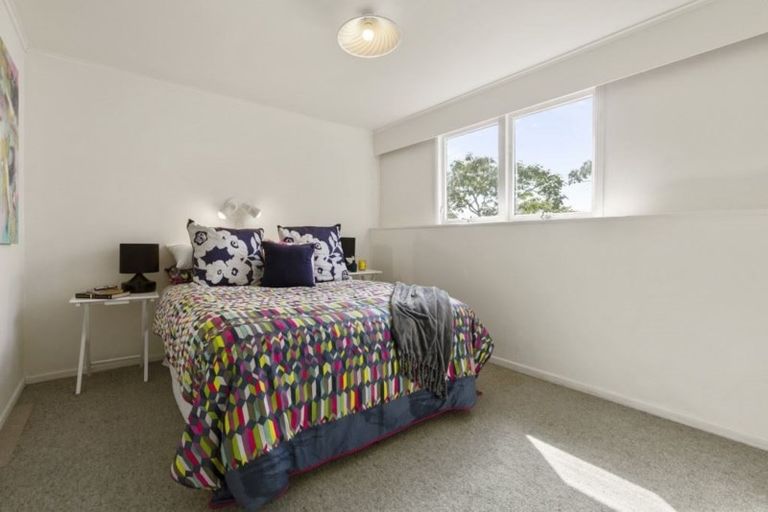 Photo of property in 120 Sunrise Avenue, Mairangi Bay, Auckland, 0630