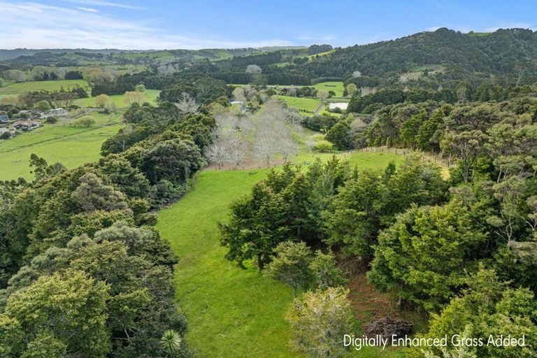 Photo of property in 50 Waitoki Road, Waitoki, Kaukapakapa, 0871