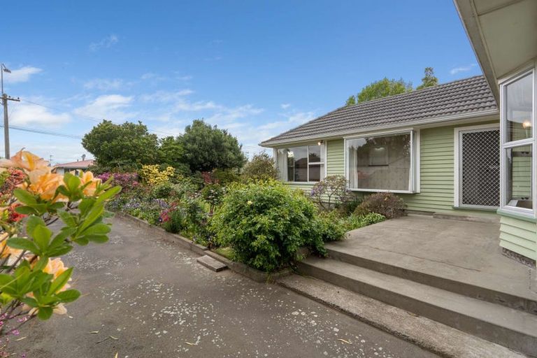 Photo of property in 91 Withells Road, Avonhead, Christchurch, 8042