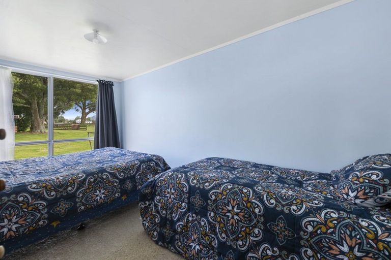 Photo of property in 30 Lee Road, Hannahs Bay, Rotorua, 3010