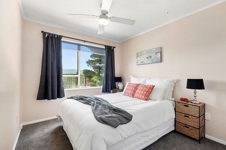 Photo of property in 26 Tobago Crescent, Grenada North, Wellington, 5028