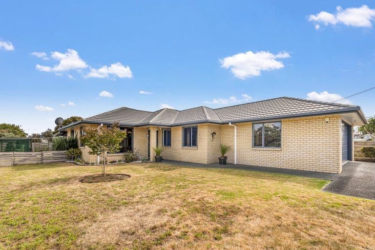 Photo of property in 1 Bream Bay Drive, Ruakaka, 0116
