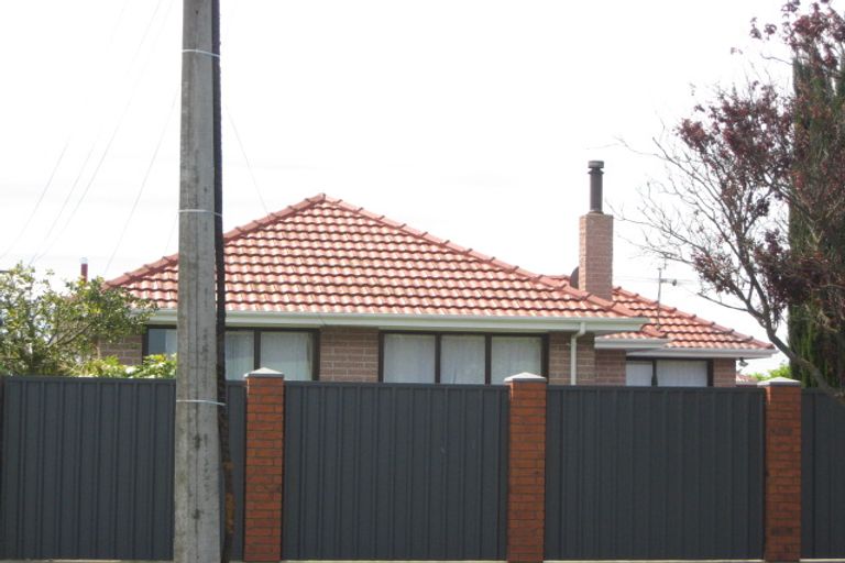 Photo of property in 83 Daniels Road, Redwood, Christchurch, 8051