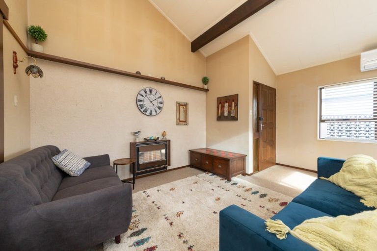 Photo of property in 700a Pioneer Highway, Takaro, Palmerston North, 4412