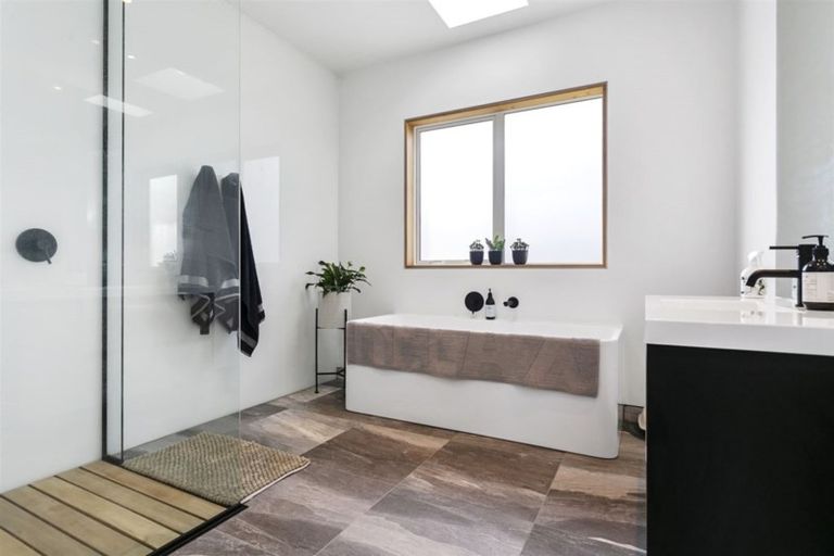 Photo of property in 11 Henry Bell Close, Leamington, Cambridge, 3432